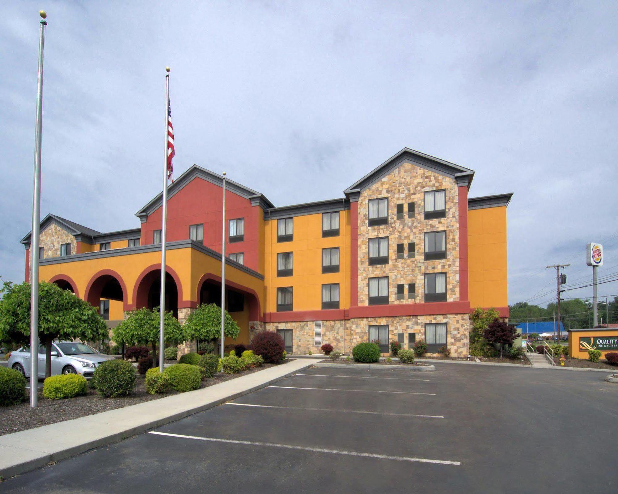 Quality Inn & Suites Abingdon Exterior photo